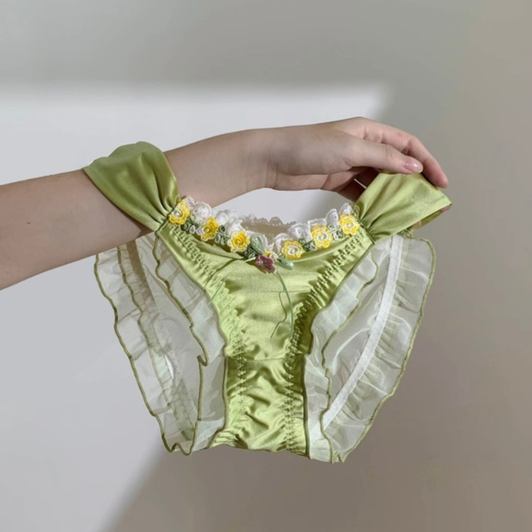 【2/27新作】花刺繍フリルブラ＆ショーツセット(全2色)0108NA0225:フリル　レース　盛れる　　