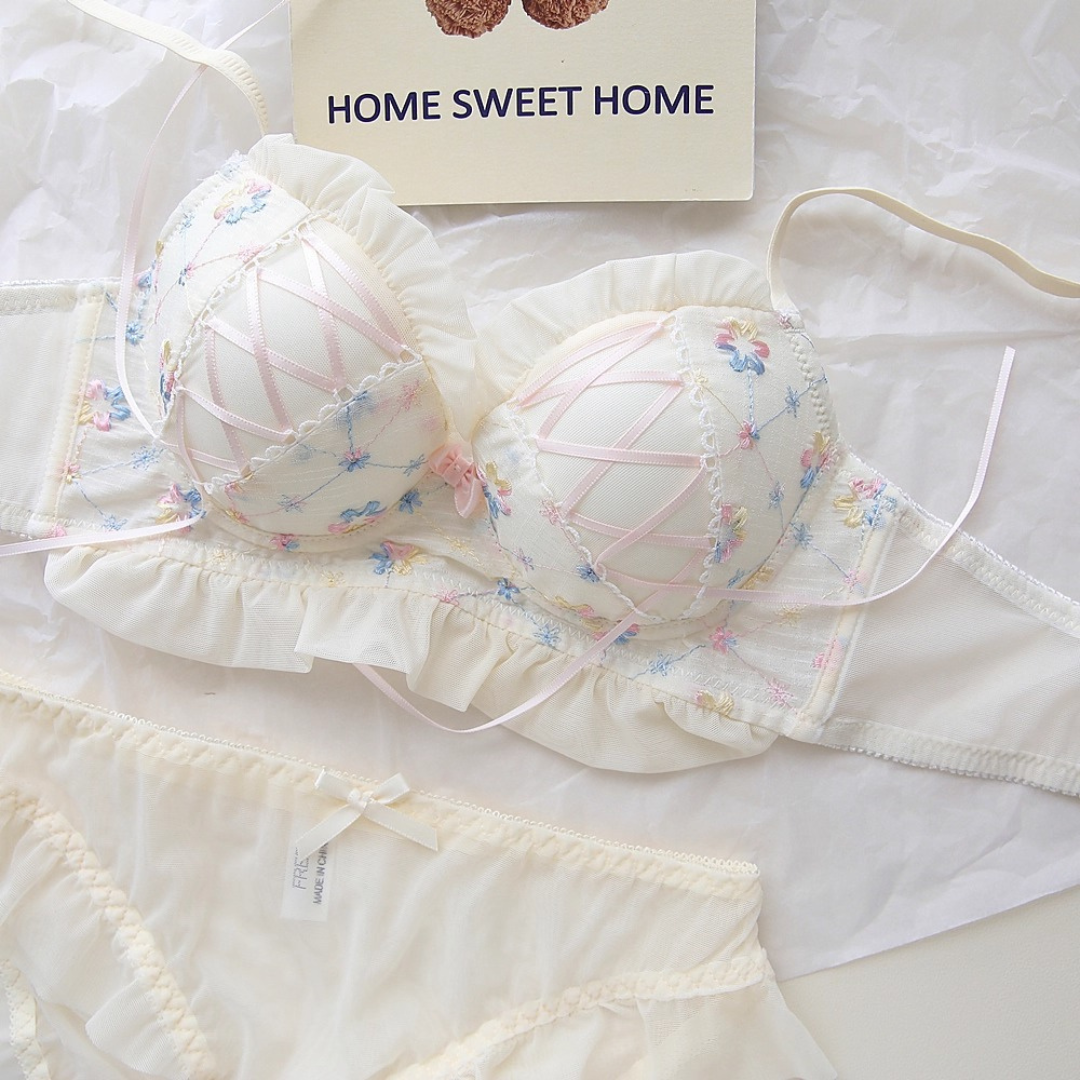 【11/13新作】ベリースイートフラワーブラ＆ショーツセット(全2色):半カップ　ソフトチュール　丸カップ