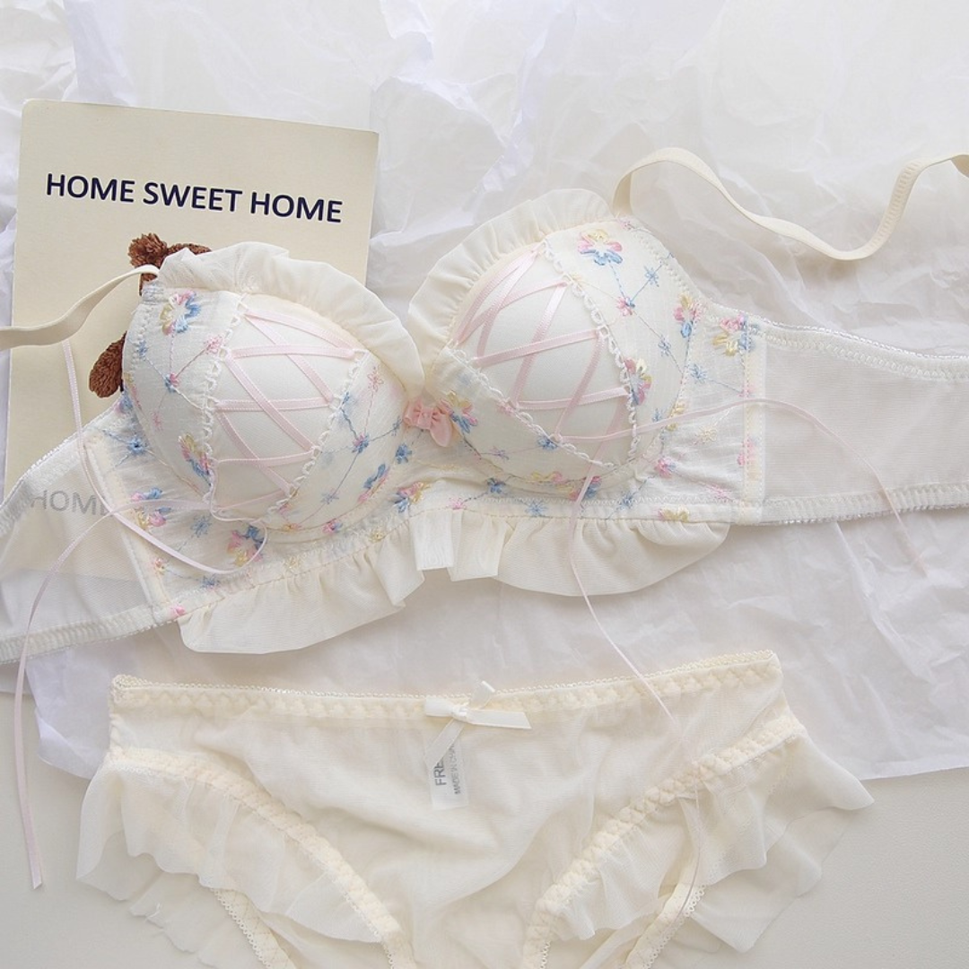 【11/13新作】ベリースイートフラワーブラ＆ショーツセット(全2色):半カップ　ソフトチュール　丸カップ
